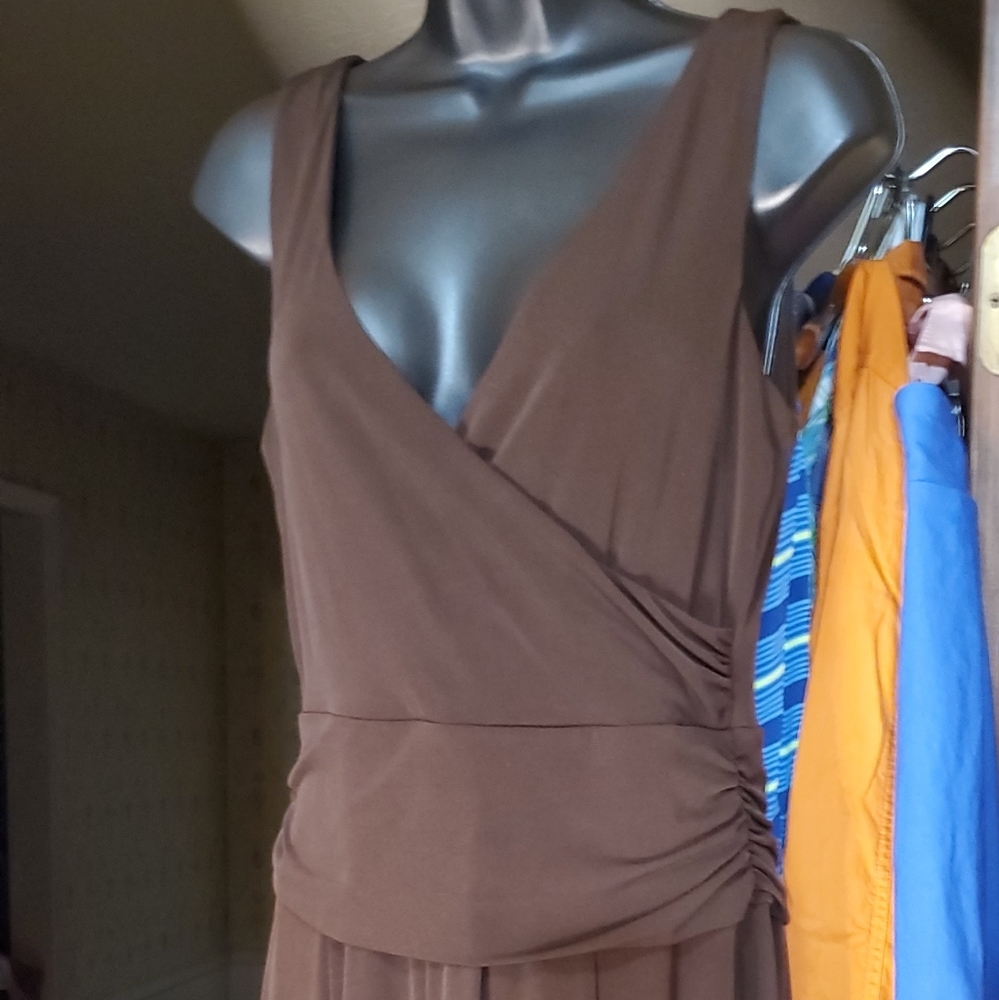 womens AGB sleek sexy dress